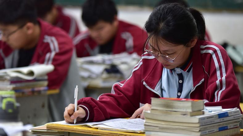 高考成绩和主权货币